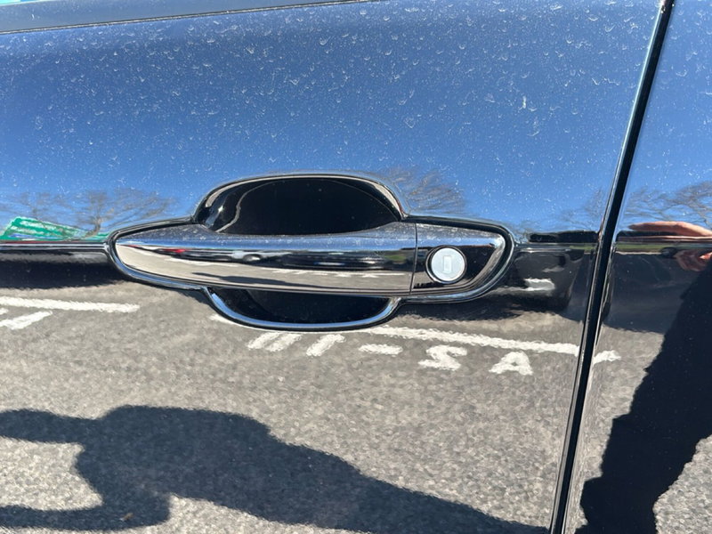 Jeep Avenger nuova a Latina (10)