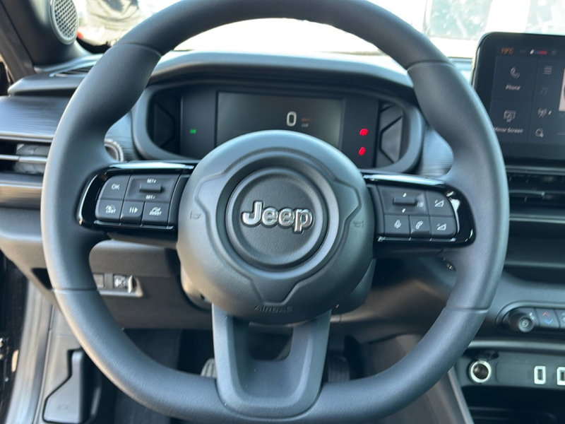 Jeep Avenger nuova a Latina (17)