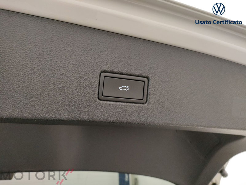 Volkswagen T-Roc usata a Varese (11)