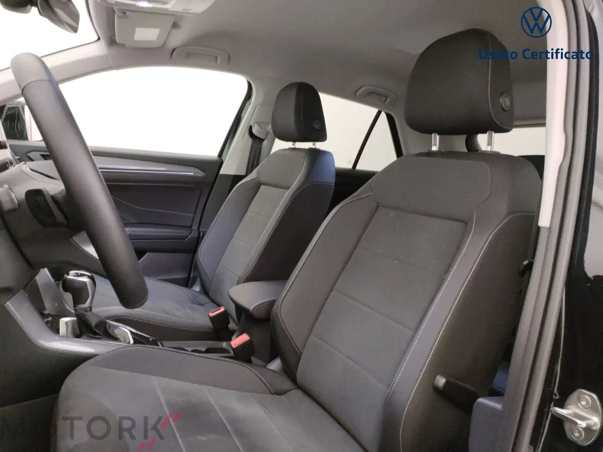 Volkswagen T-Roc usata a Varese (11)