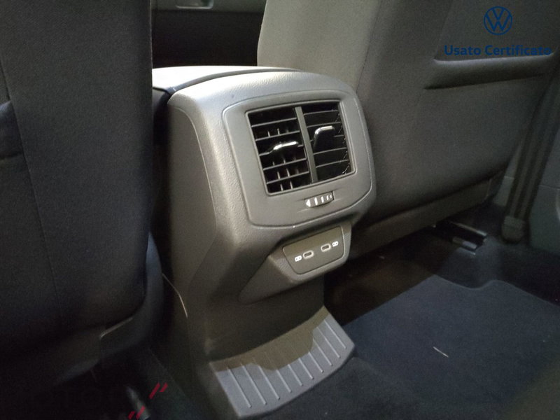 Volkswagen T-Roc usata a Varese (12)