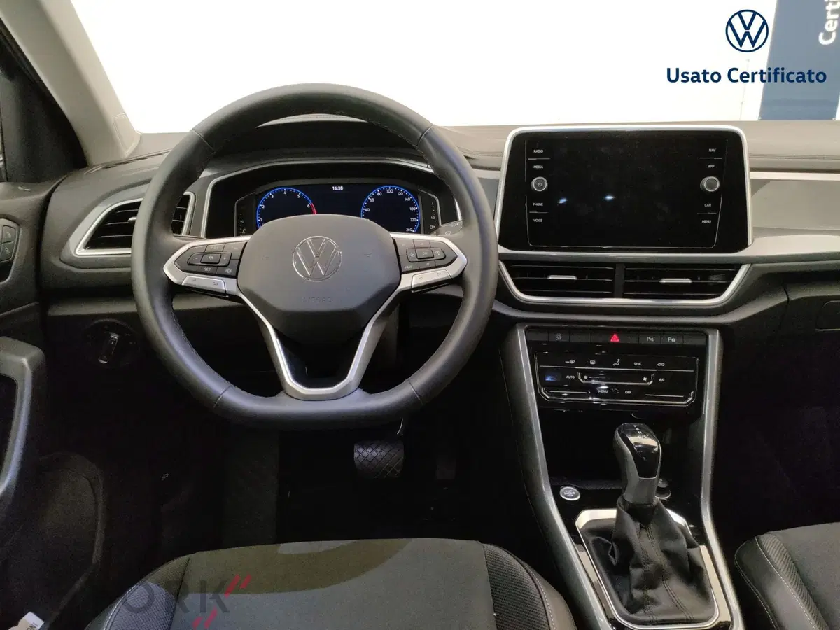 Volkswagen T-Roc usata a Varese (13)