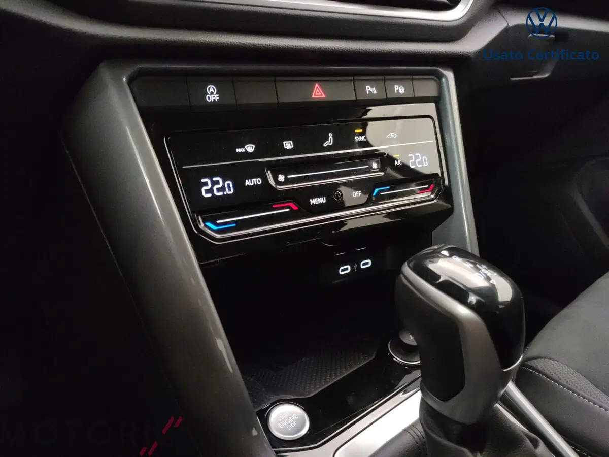 Volkswagen T-Roc usata a Varese (14)