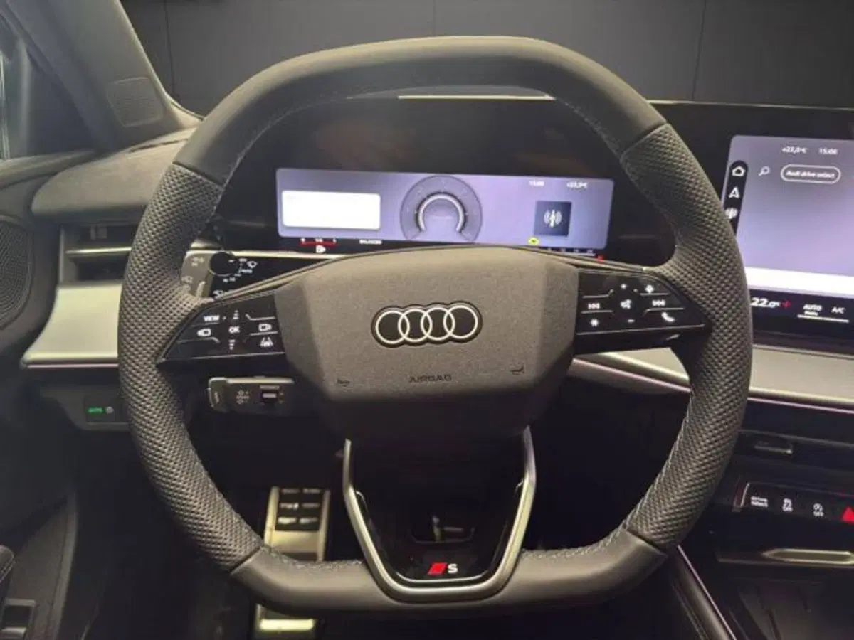 Audi Q3 Sportback nuova a Milano (10)