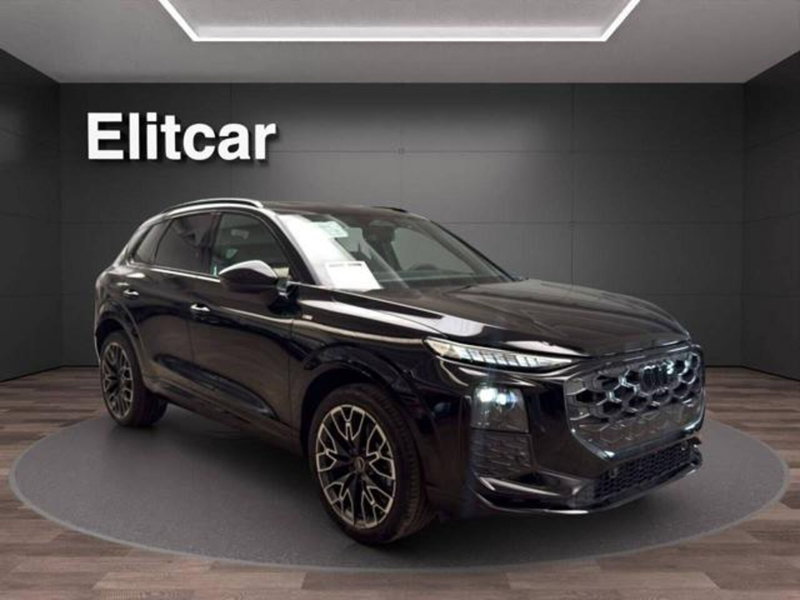 Audi Q3 Sportback nuova a Milano (2)