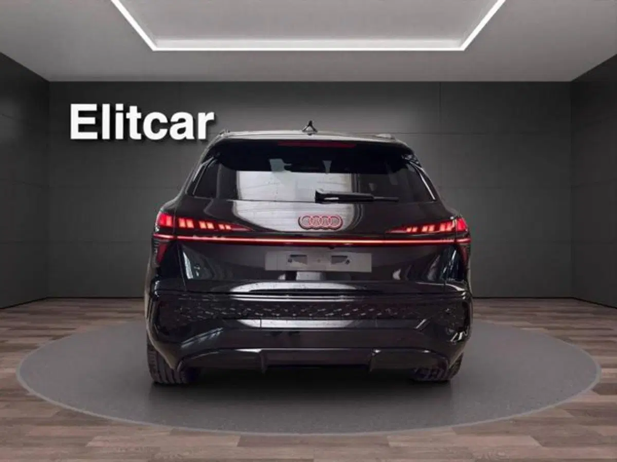 Audi Q3 Sportback nuova a Milano (4)