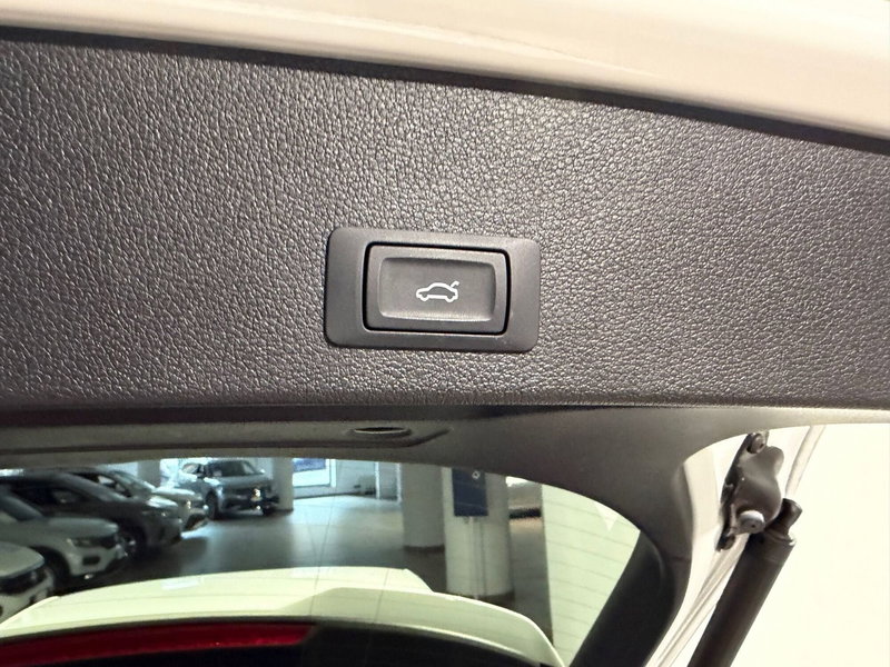 Audi SQ2 usata a Genova (11)