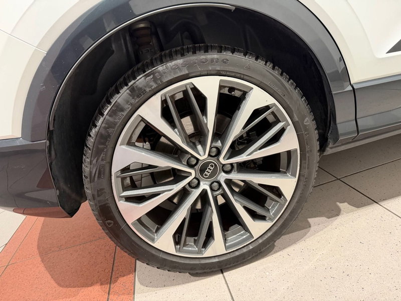 Audi SQ2 usata a Genova (17)