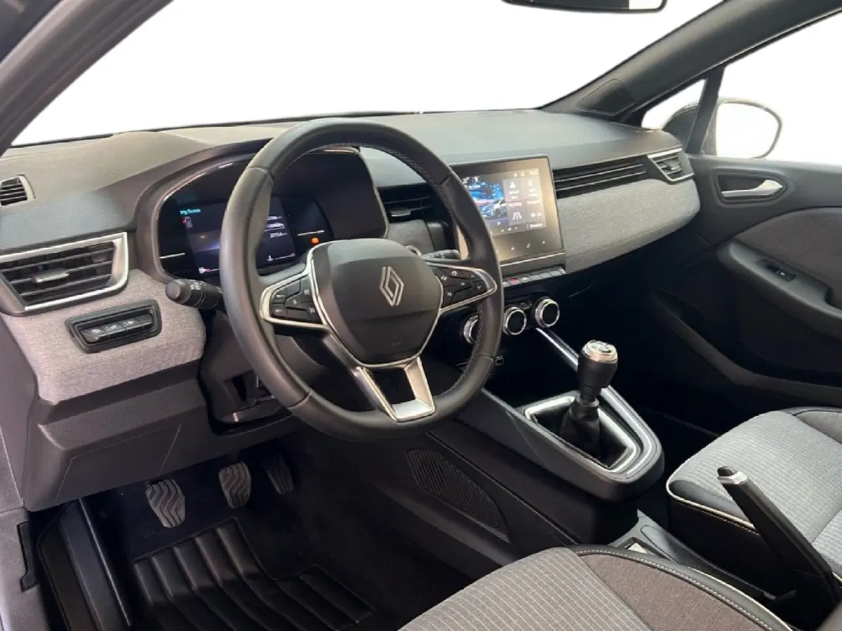 Renault Clio usata a Roma (15)