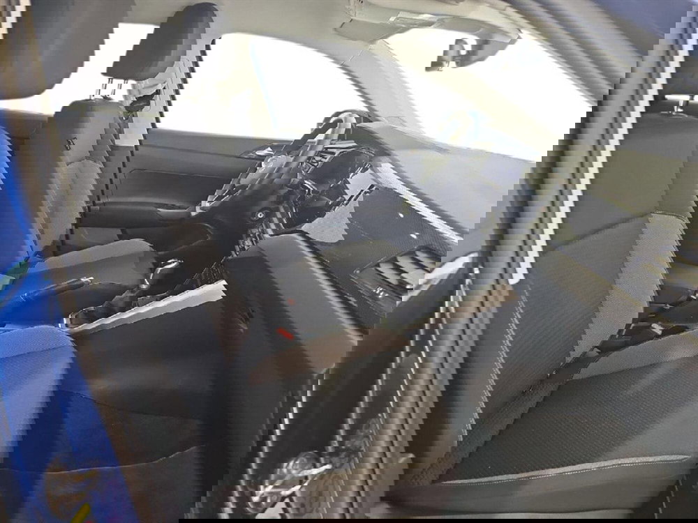 Volkswagen Taigo usata a Lecco (10)