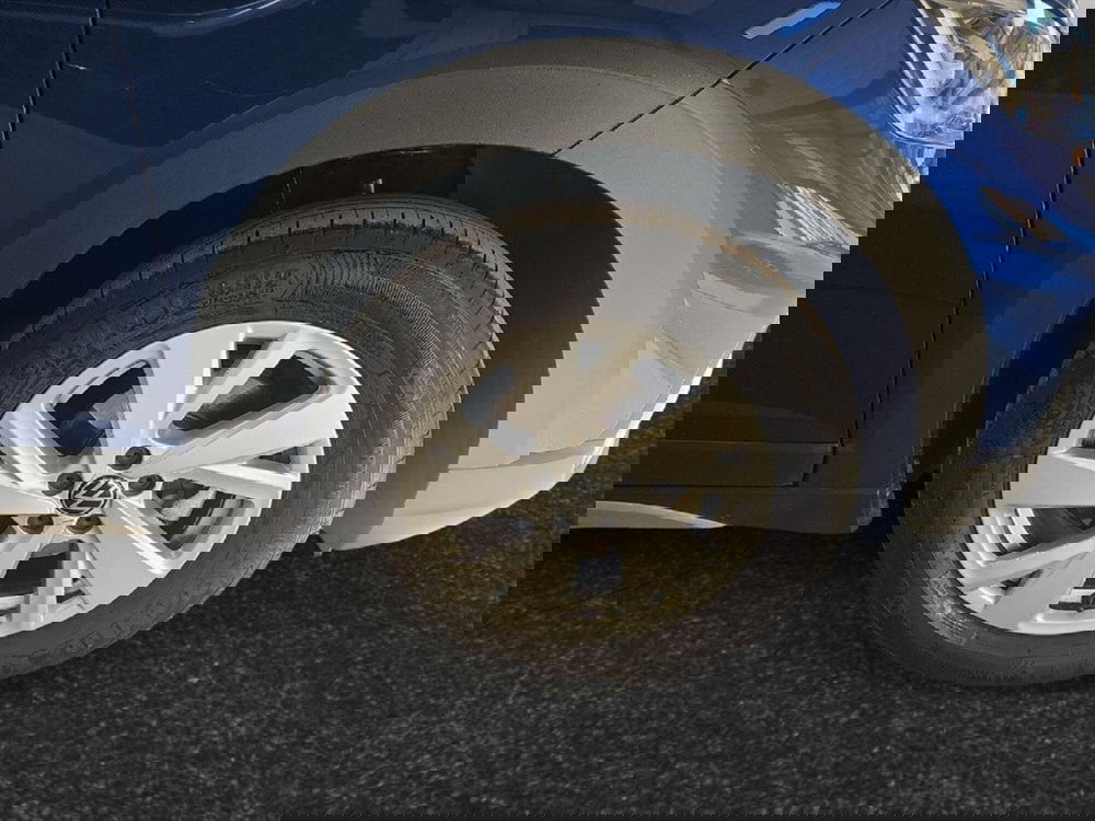 Volkswagen Taigo usata a Lecco (16)