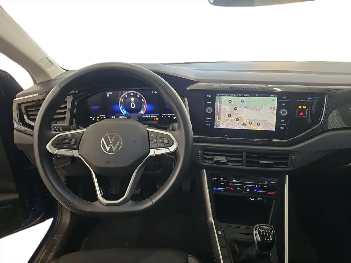 Volkswagen Taigo usata a Lecco (8)