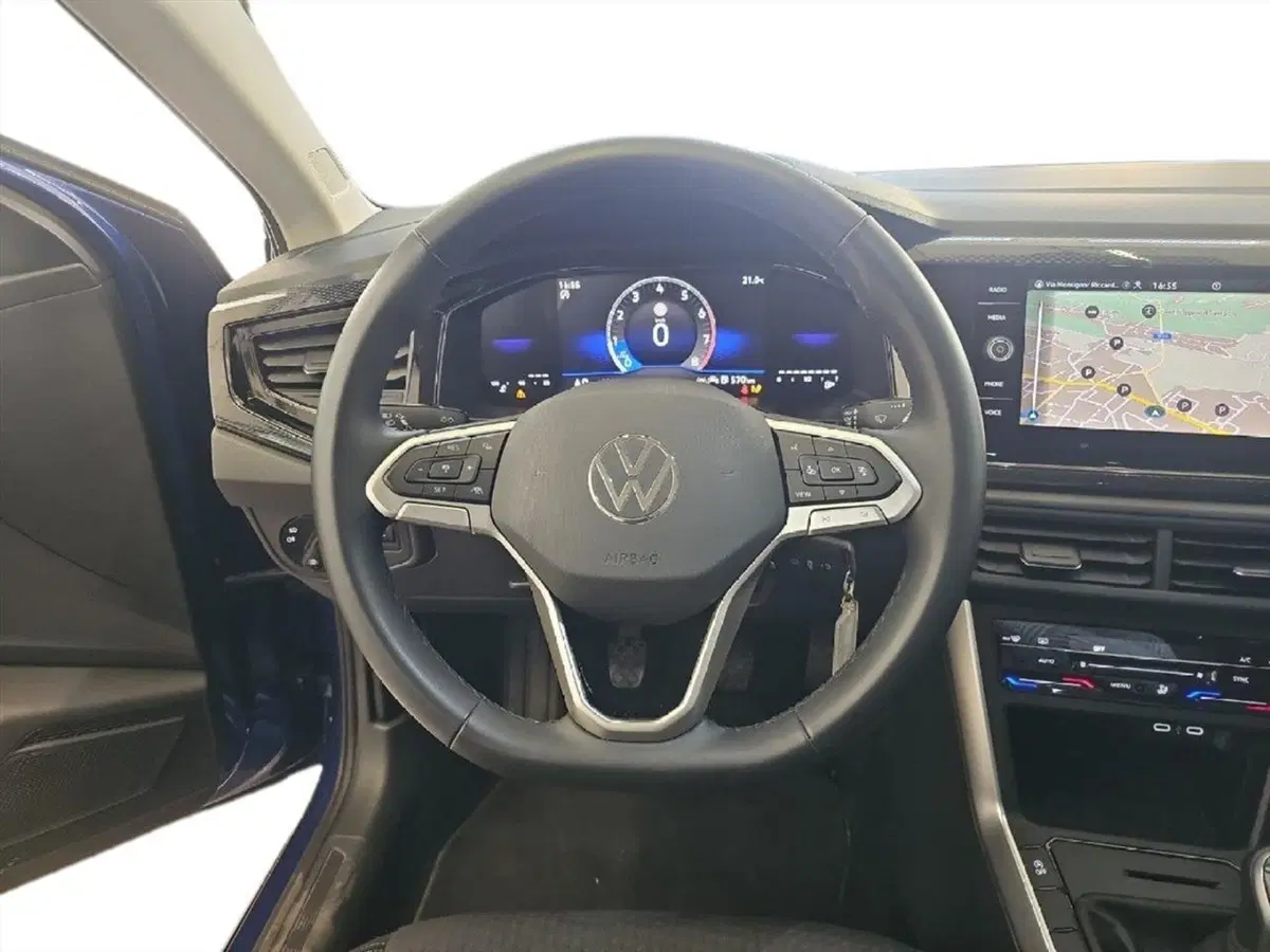 Volkswagen Taigo usata a Lecco (9)