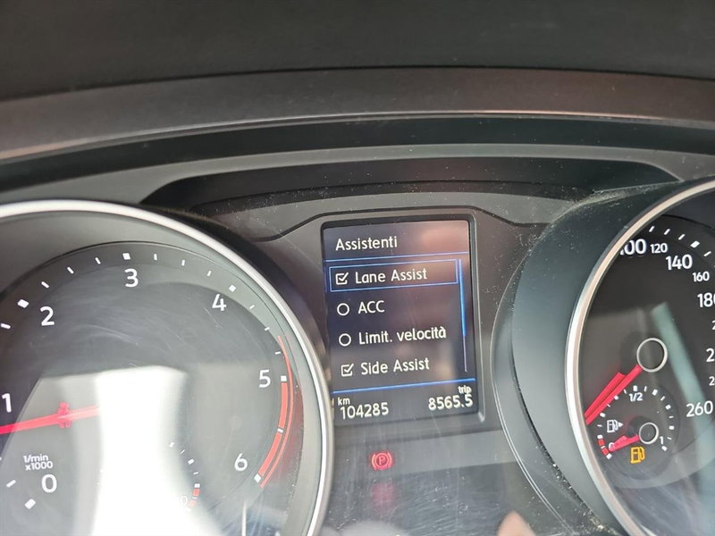 Volkswagen Tiguan usata a Lecco (17)