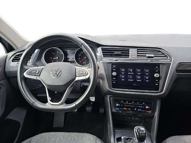 Volkswagen Tiguan usata a Lecco (9)