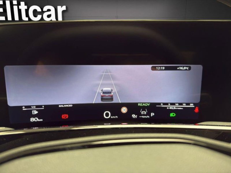 Audi Q3 Sportback nuova a Novara (11)