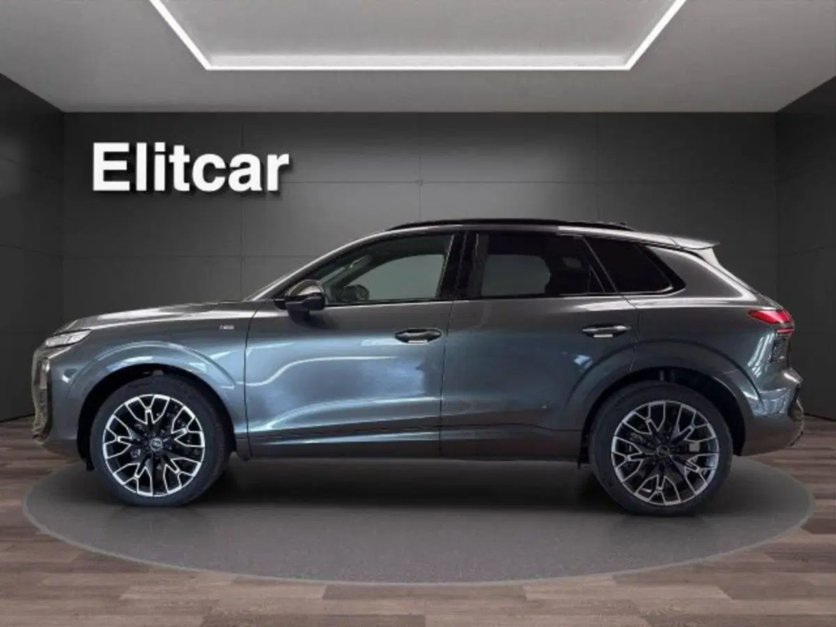 Audi Q3 nuova a Novara (6)