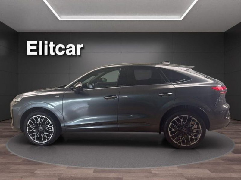 Audi Q3 Sportback nuova a Novara (6)