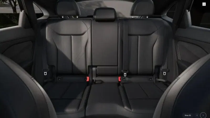 Audi Q3 Sportback nuova a Novara (11)