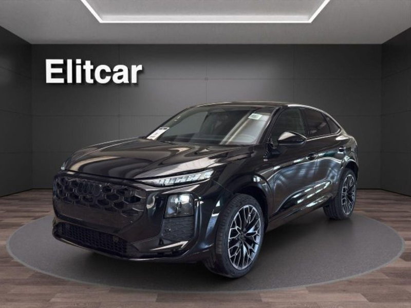 Audi Q3 Sportback nuova a Novara