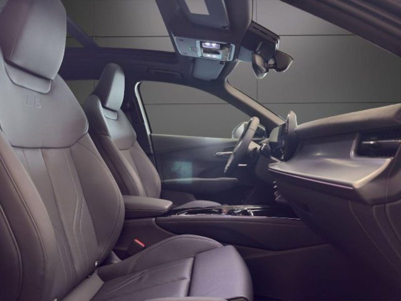 Audi Q3 Sportback nuova a Novara (16)