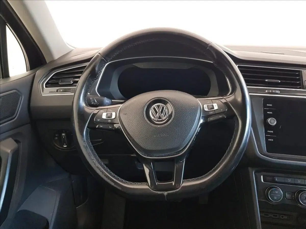 Volkswagen Tiguan usata a Lucca (14)