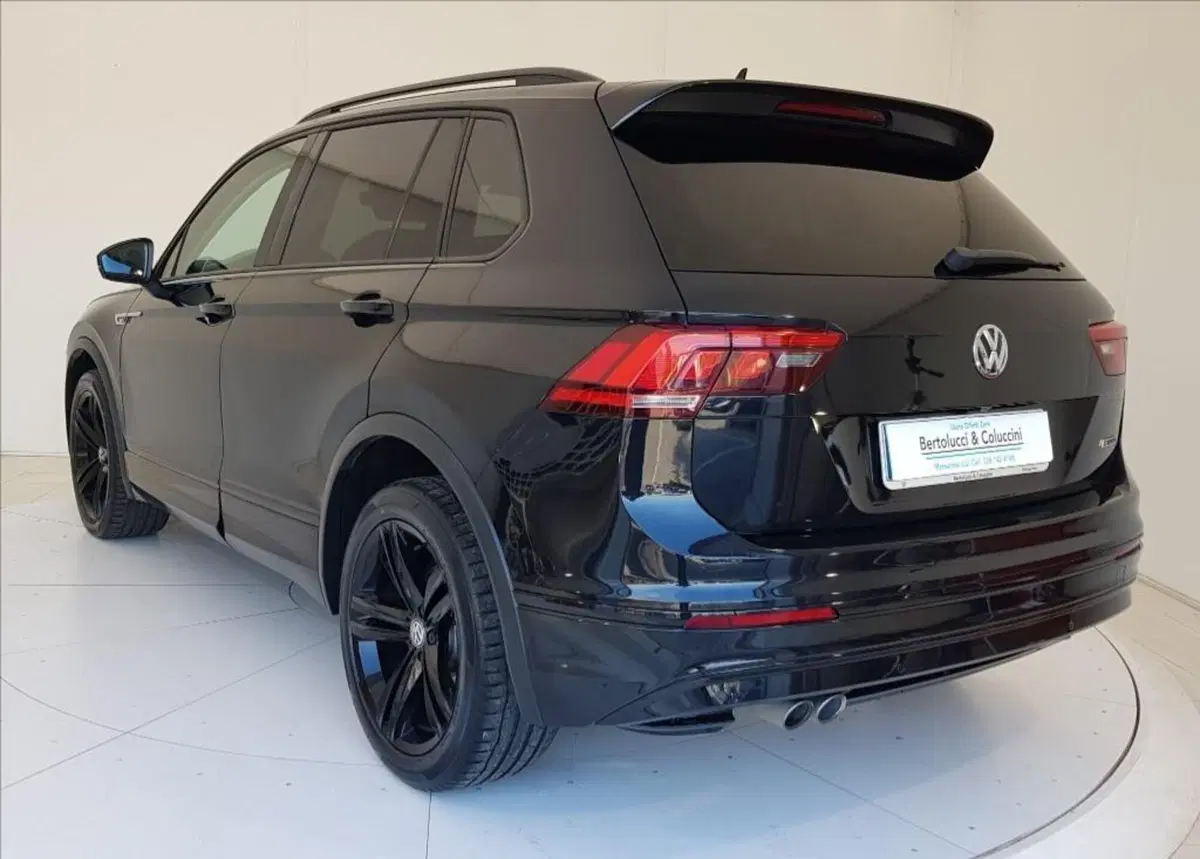 Volkswagen Tiguan usata a Lucca (4)