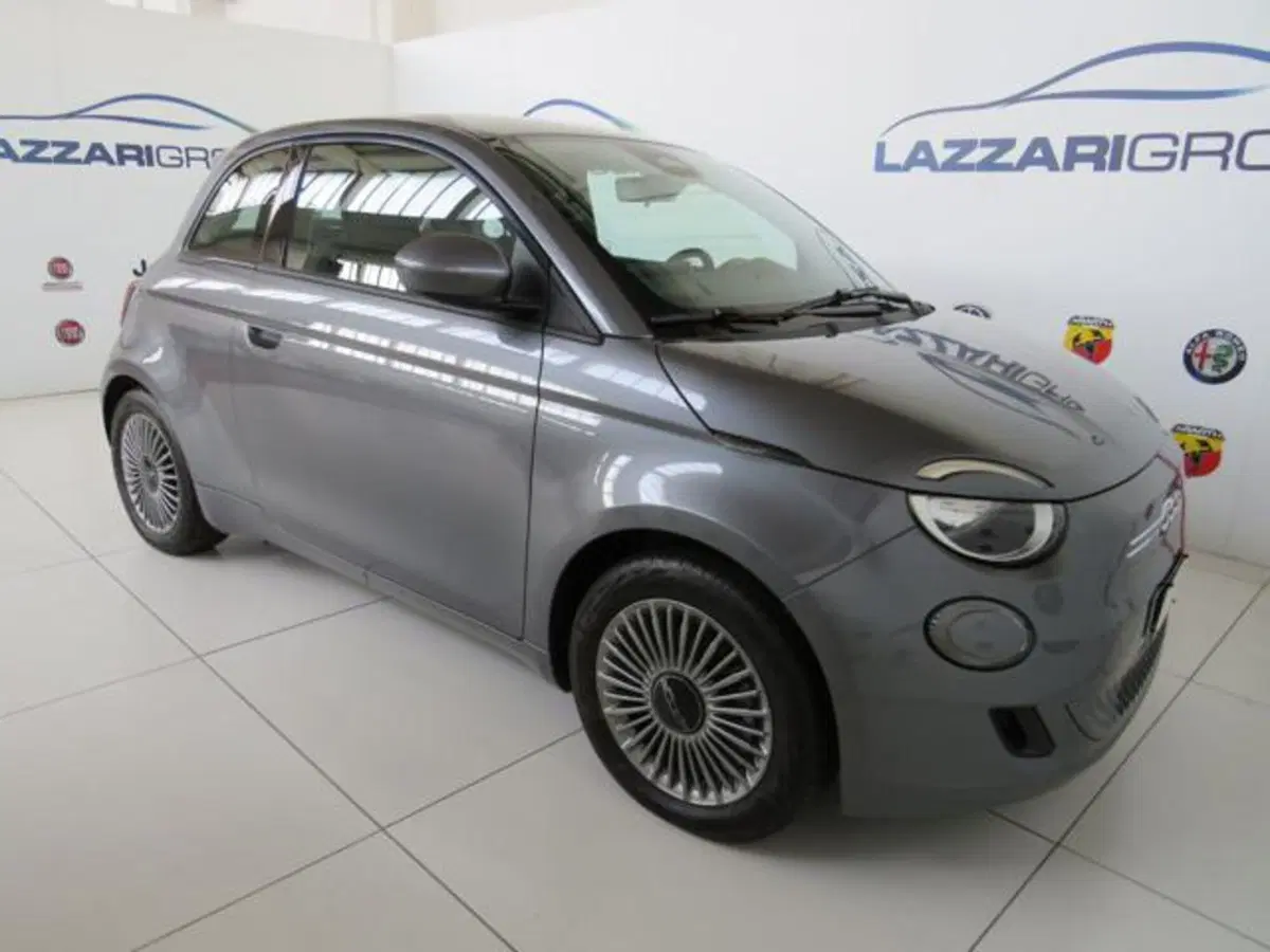 Fiat 500e nuova a Lodi (5)