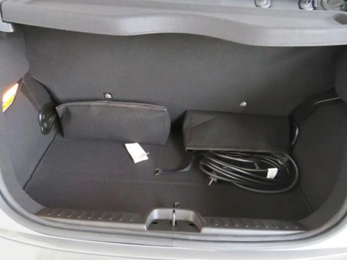 Fiat 500e nuova a Lodi (9)
