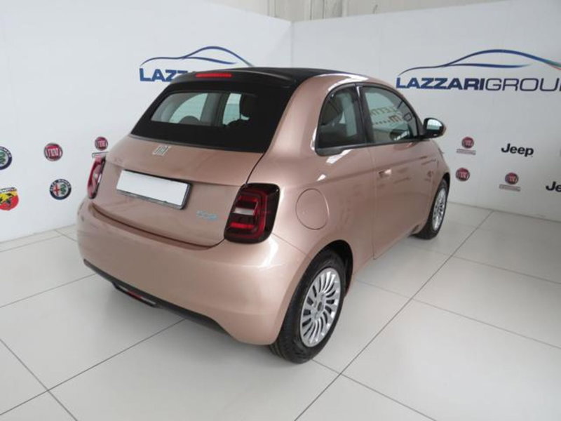 Fiat 500 Cabrio nuova a Lodi (7)