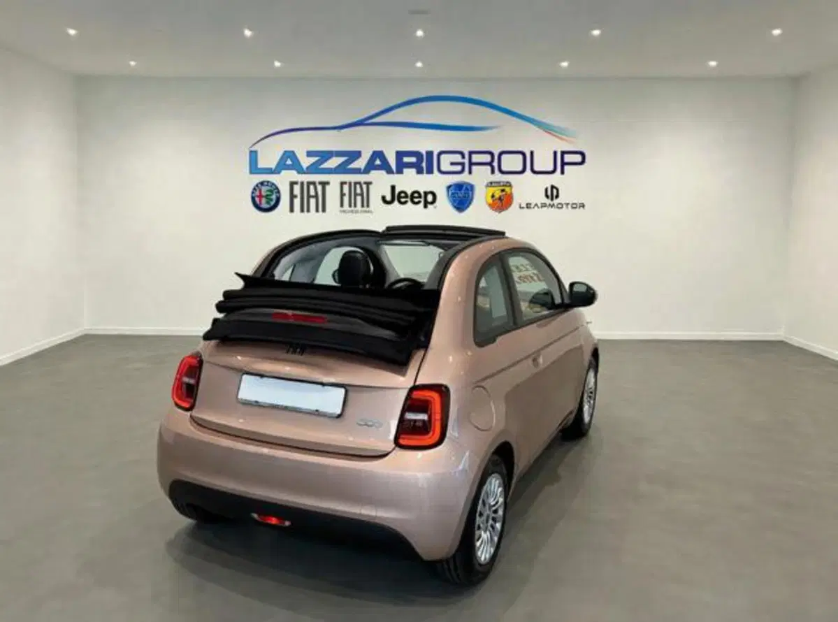 Fiat 500e Cabrio nuova a Lodi (10)