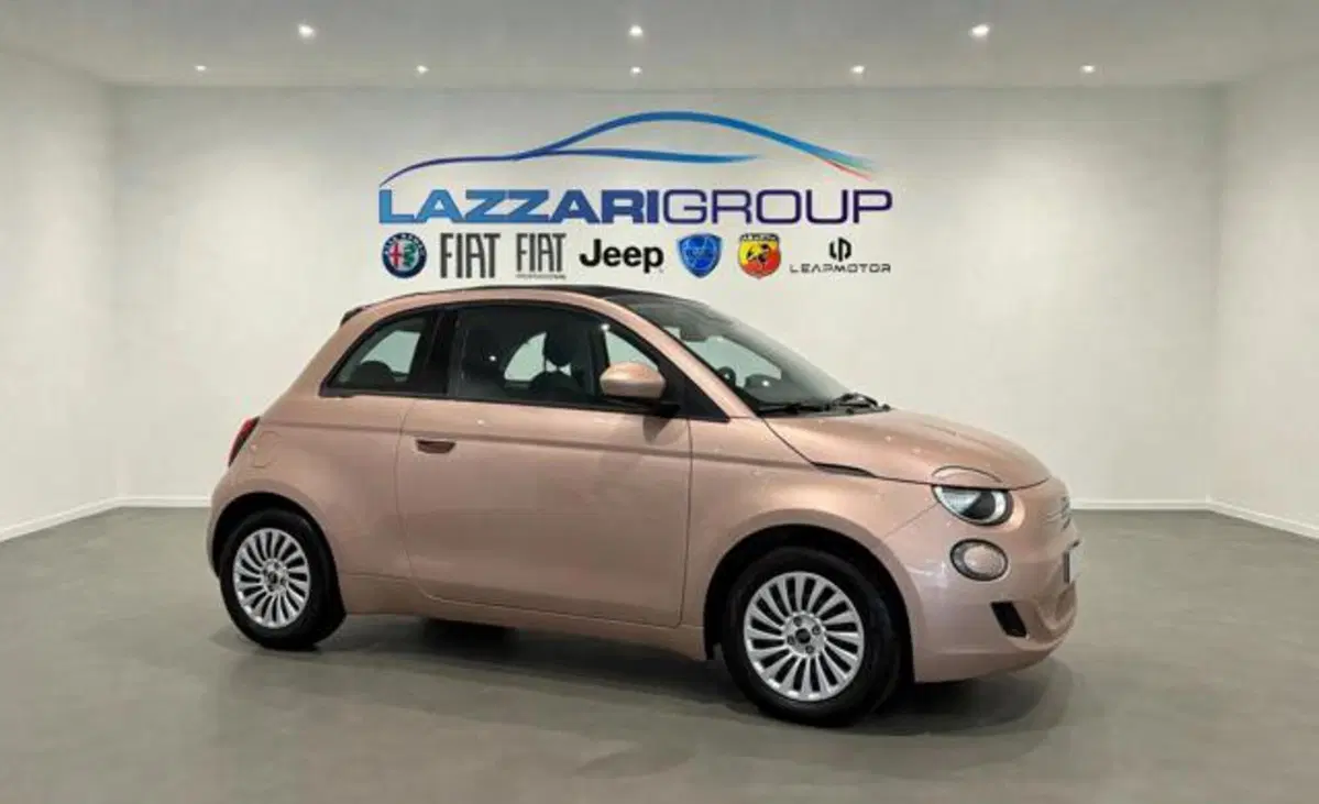 Fiat 500e Cabrio nuova a Lodi (5)