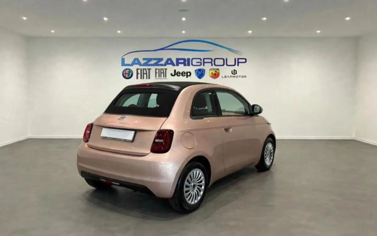 Fiat 500e Cabrio nuova a Lodi (7)