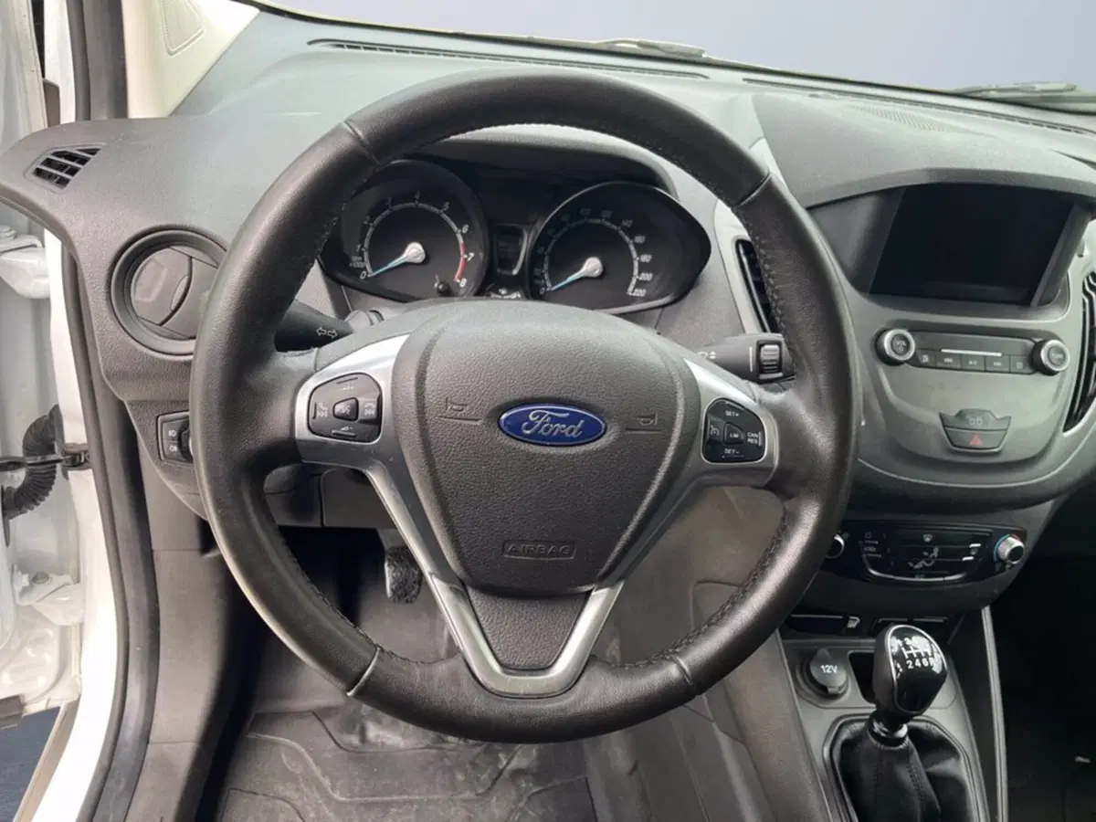 Ford Transit Courier Furgone usata a Milano (14)