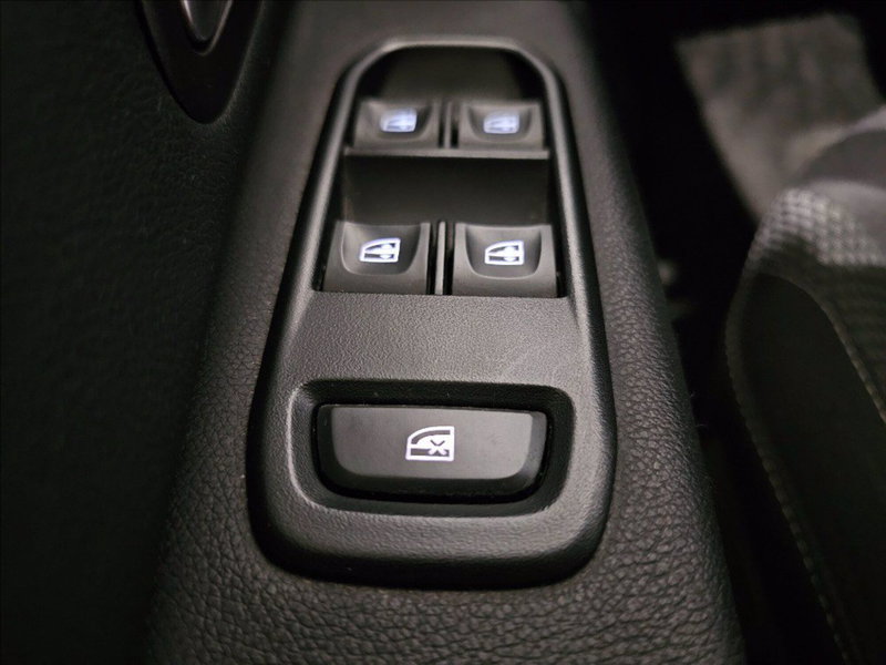 Dacia Duster usata a Palermo (14)