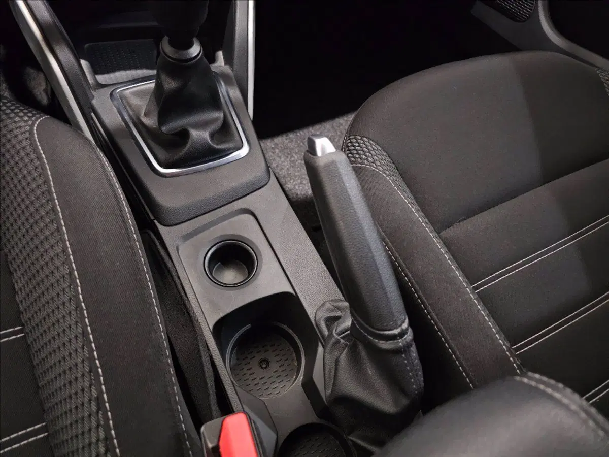 Dacia Duster usata a Palermo (19)