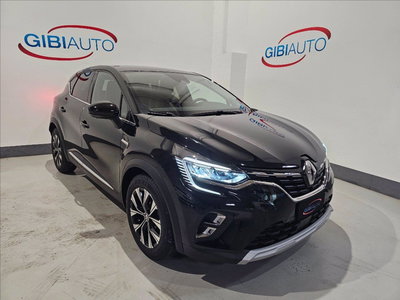 Renault Captur Full Hybrid E-Tech 145 CV Techno del 2023 usata a Palermo