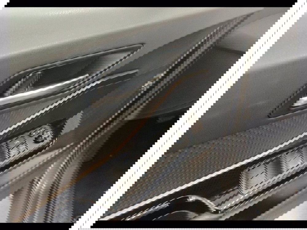 Toyota Toyota C-HR usata a Catania (10)