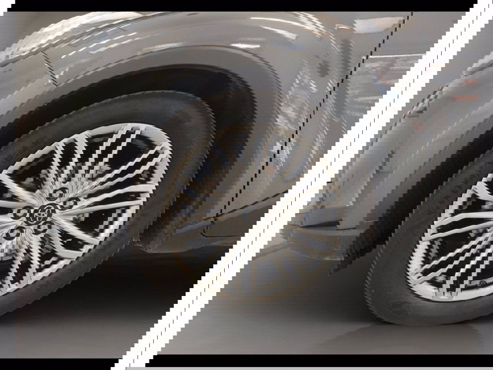 Toyota Toyota C-HR usata a Catania (16)