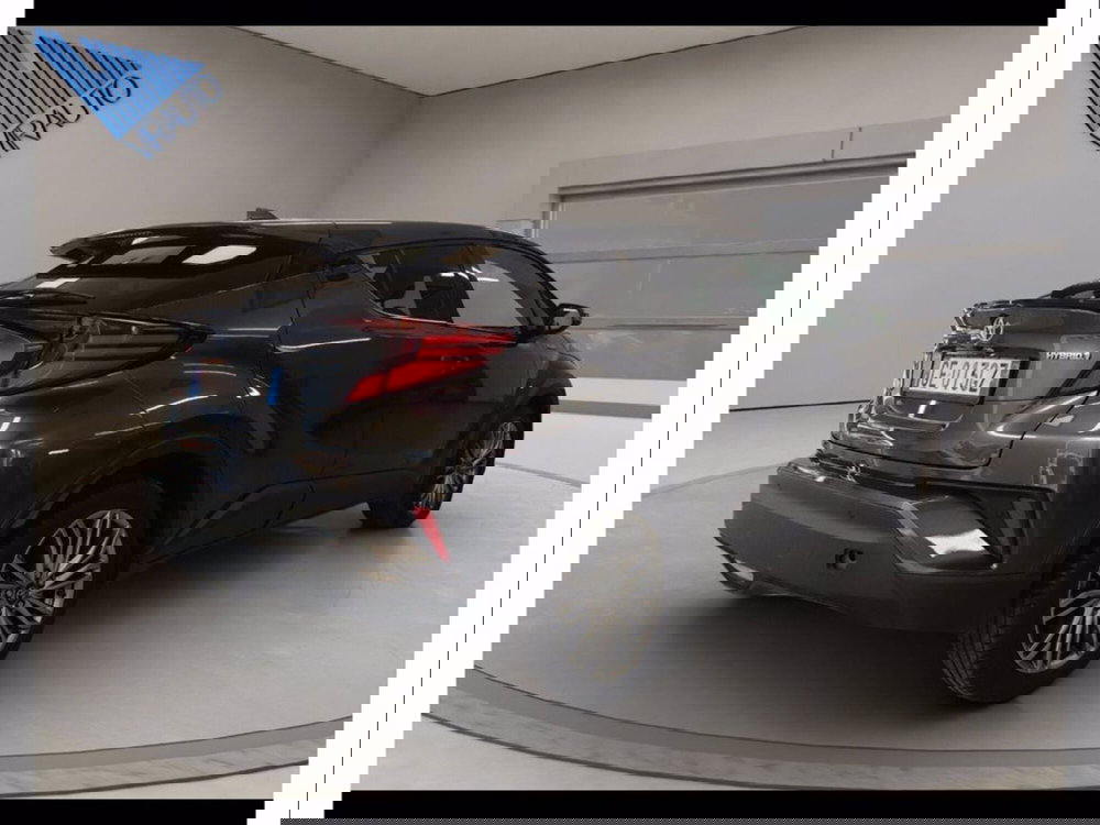 Toyota Toyota C-HR usata a Catania (6)