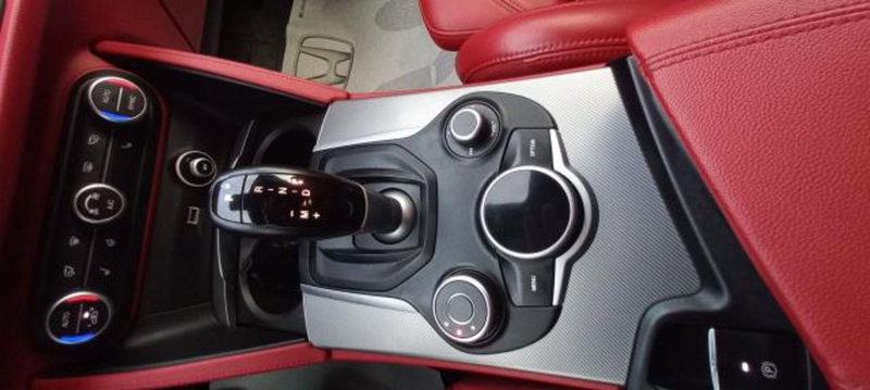 Alfa Romeo Stelvio usata a Udine (11)