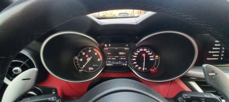 Alfa Romeo Stelvio usata a Udine (12)