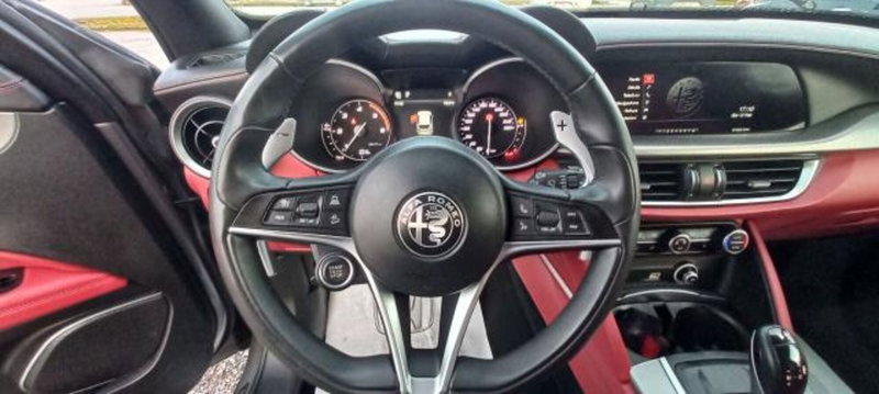 Alfa Romeo Stelvio usata a Udine (14)