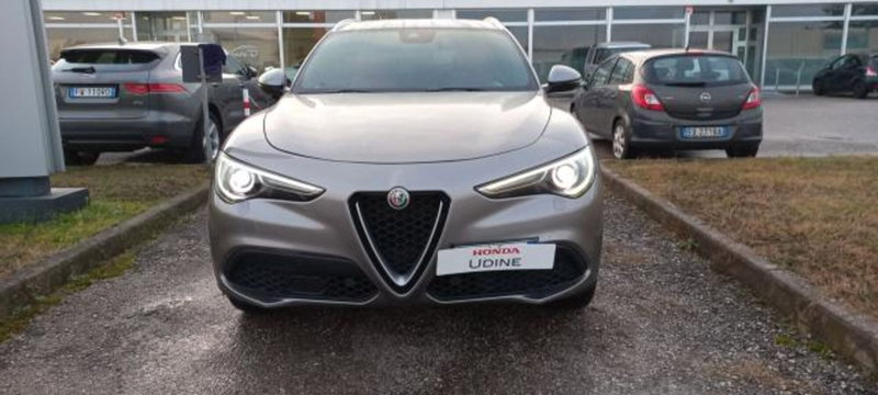Alfa Romeo Stelvio usata a Udine (2)