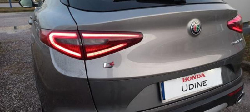 Alfa Romeo Stelvio usata a Udine (5)