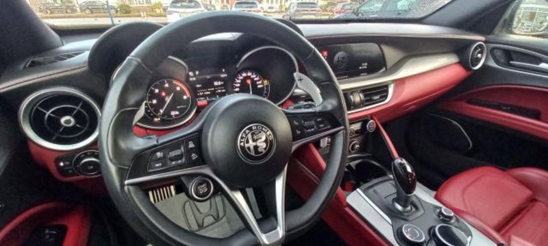 Alfa Romeo Stelvio usata a Udine (8)