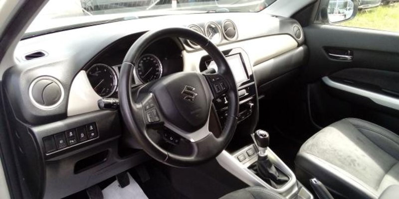 Suzuki Vitara usata a Udine (6)