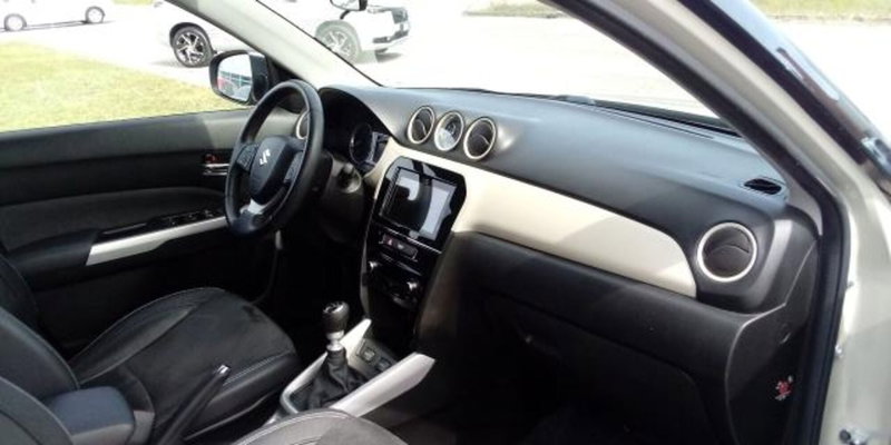 Suzuki Vitara usata a Udine (9)