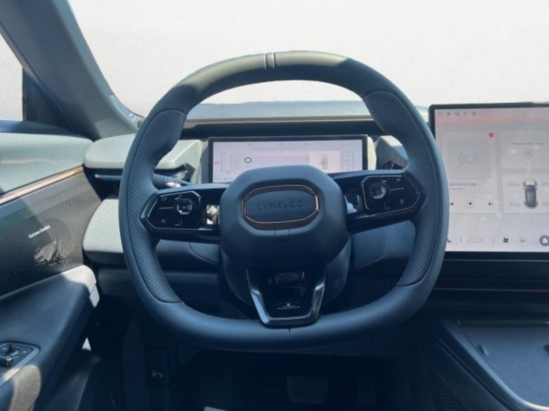 Lynk & Co 08 nuova a Treviso (9)