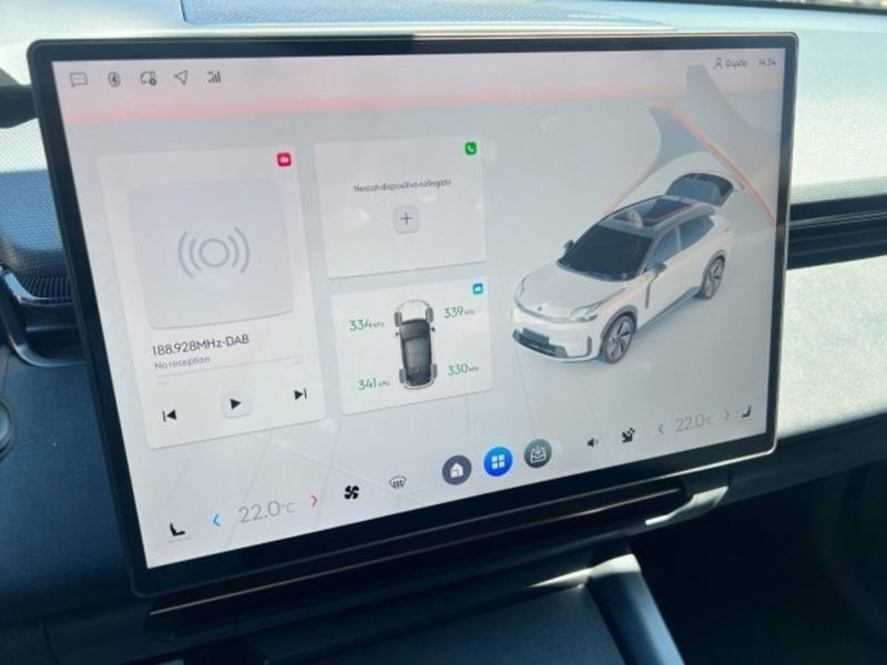 Lynk & Co 08 nuova a Treviso (11)